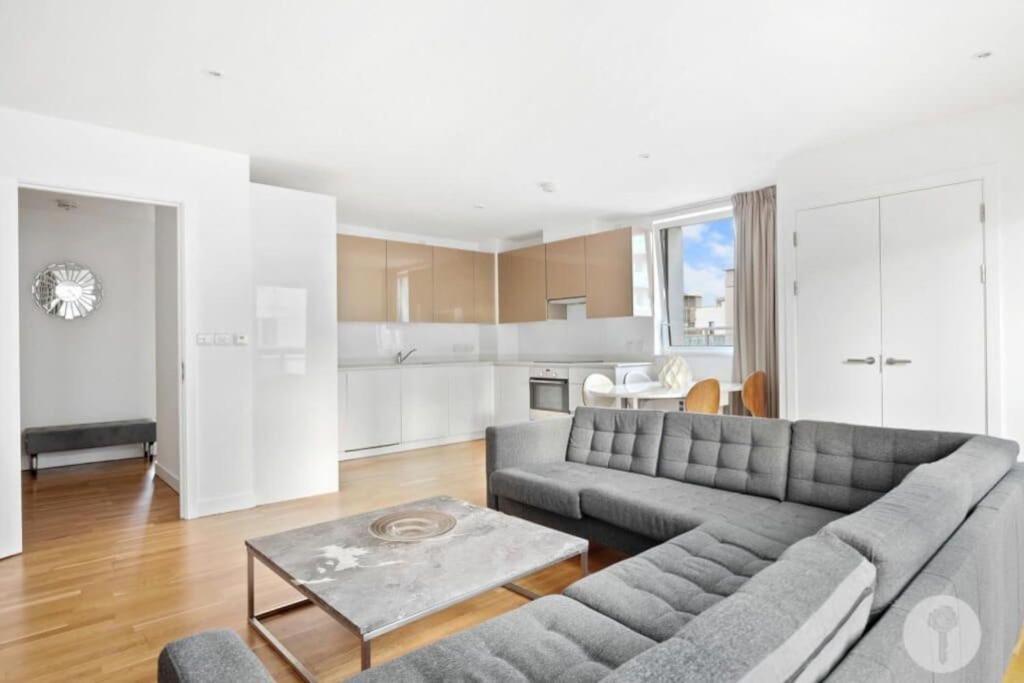 Modern 3 Bedroom - Olympic Park - E20 Stratford Appartement
